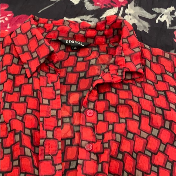 Patterned Blouse - Picture 2 of 5